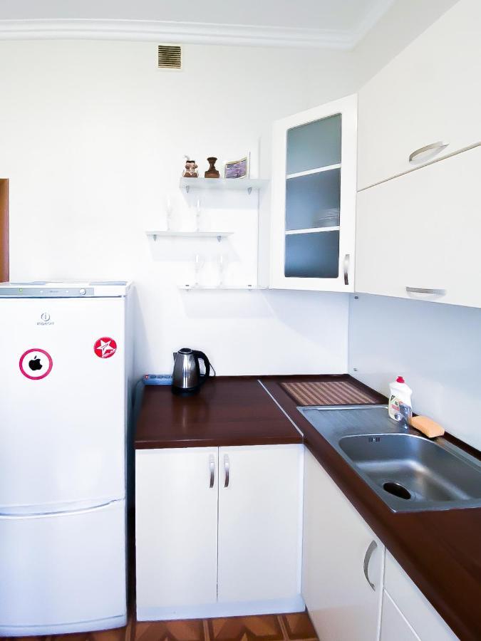 Rent Kiev Apartment 2 min metro Chernihivska Exteriör bild
